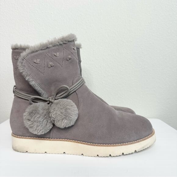 JACK ROGERS Vera Gray Suede Pom Pom Boots Women's Size 9.5 - Picture 1 of 7